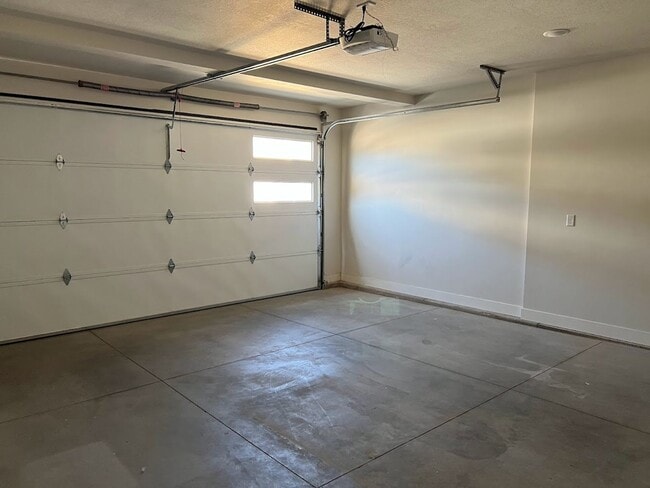 Photo - Looks Almost Brand New Townhome!