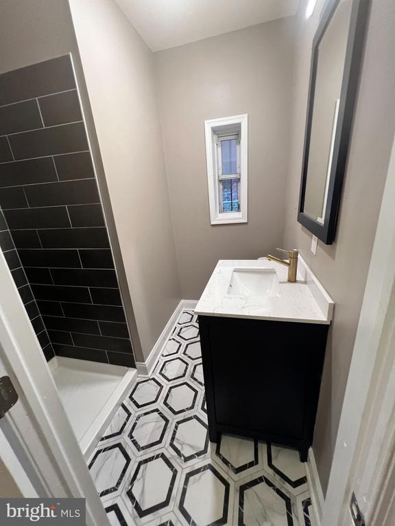 Photo - 1629 W Diamond St