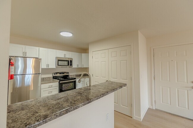 Kitchen - Huntley Ridge