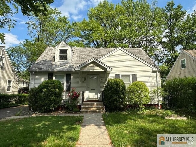 Building Photo - 30 Carpenter Pl Rental