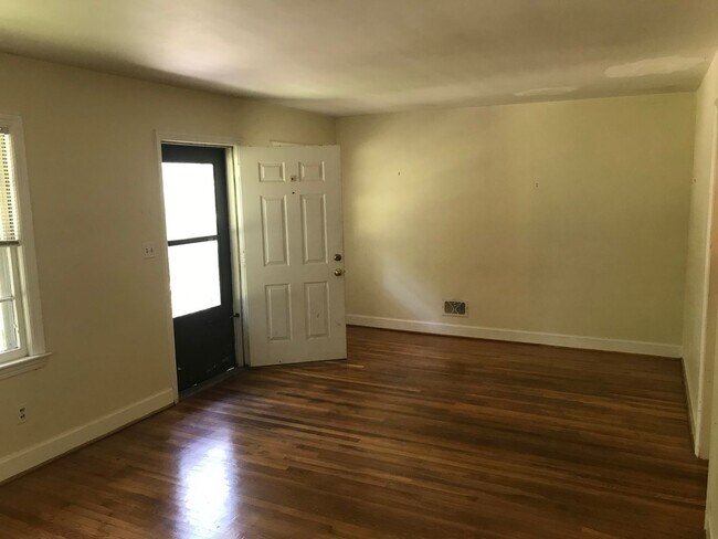 405 Smith Ave