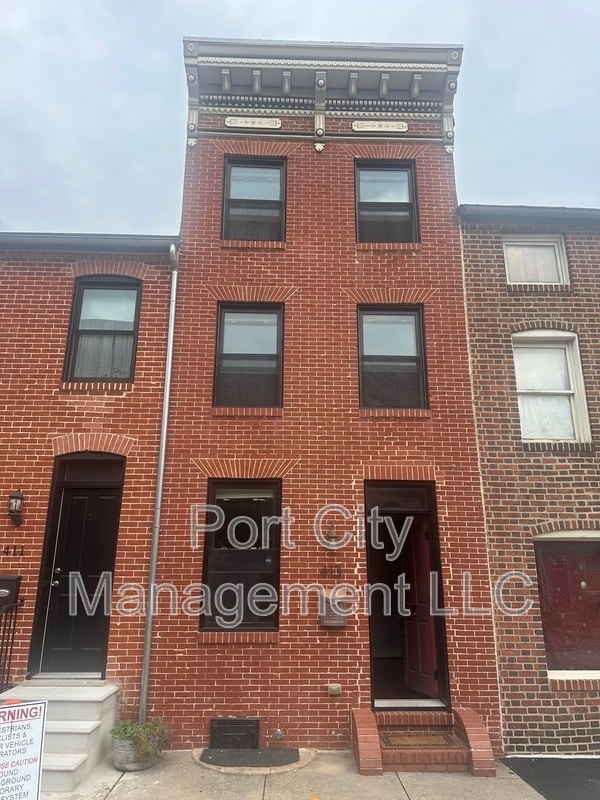 Photo - 413 S Washington St