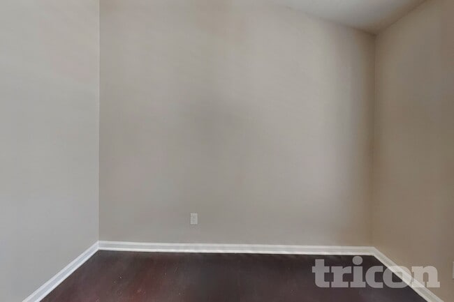 50 Atherton Dr