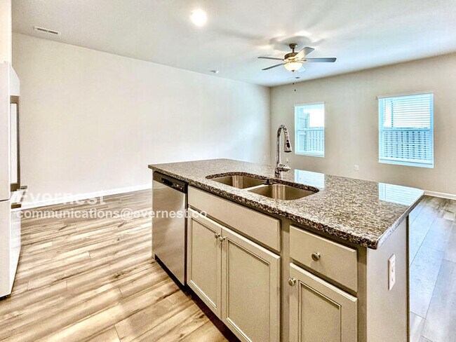 Photo - 4708 Fairfax Dr