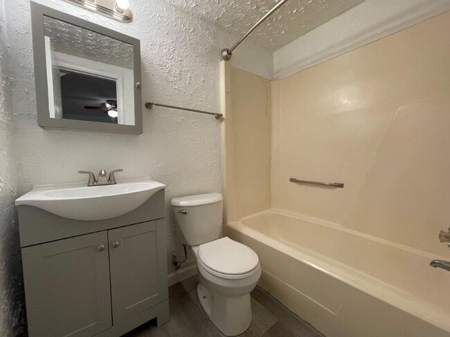 Photo - 1 bed downstairs unit with courtyard, laundry access,brand new appliances, paint and flooring, in...