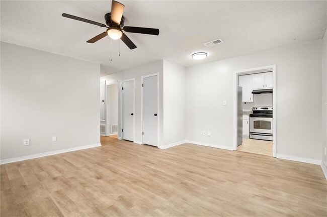 Photo - 1466 Darwood Dr