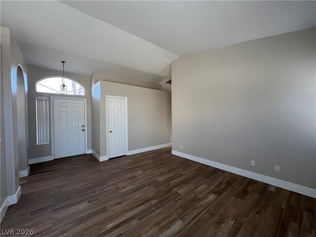 Photo - 917 Ashford Way