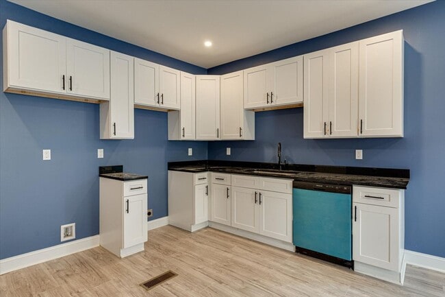 Photo - 1605 Dodds Ave Unidad 1605 Dodds Ave Apt 102