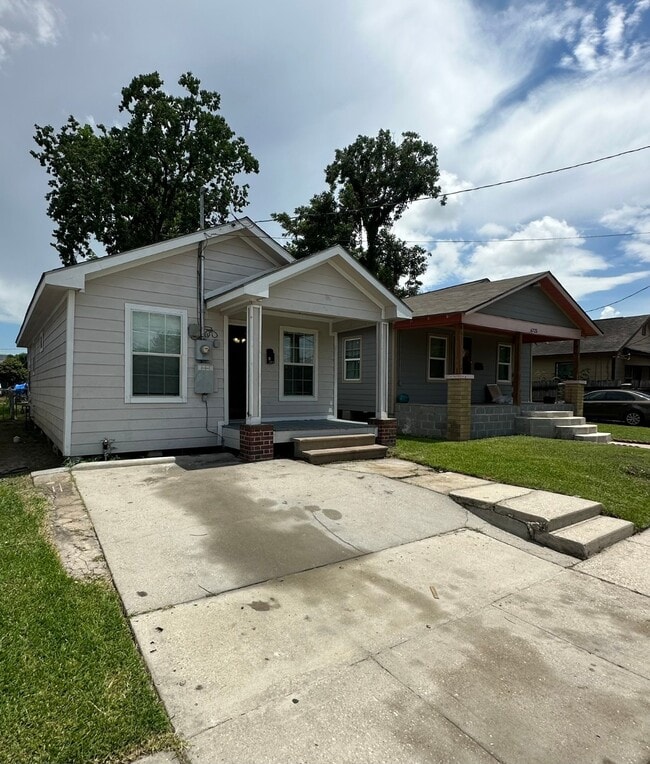 Building Photo - 6723 Avenue Q Rental