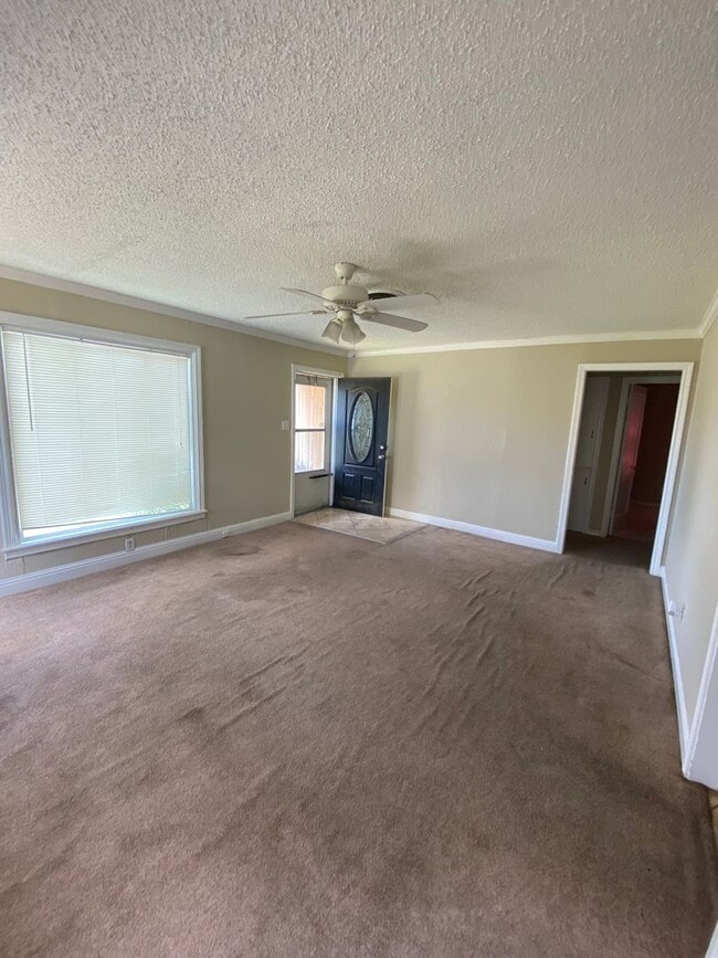 Photo - 4210 S Jackson St