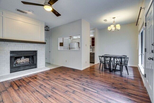 Photo - OVERLOOK WEST CAMPUS - LUXURIOUS - 1BD/1BA...