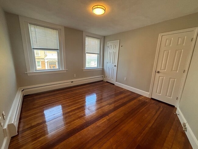 Photo - 256 Washington