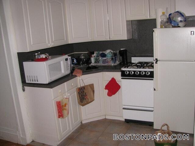 Photo - 91 Westland Ave Unidad 207