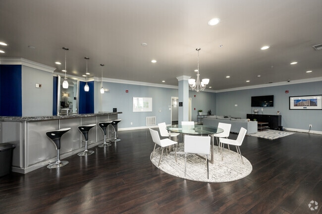 Clubhouse - Maxwell Apartments