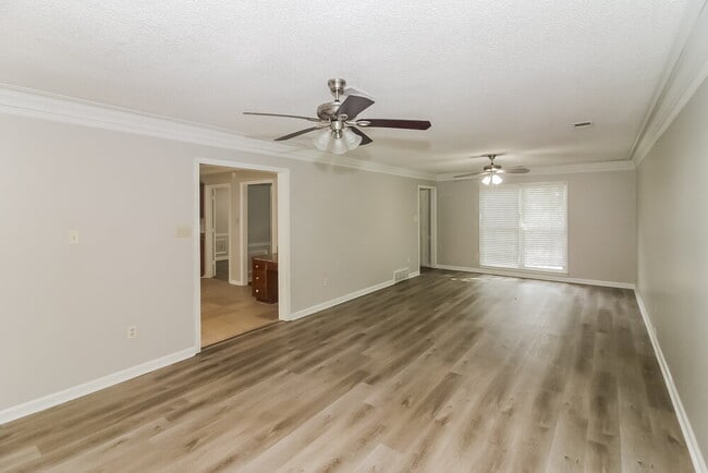 Photo - 269 Locust Grove Dr