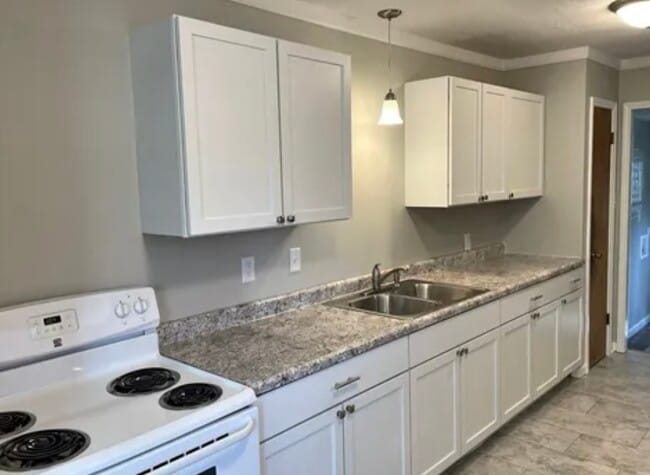 cocina - 630 Whittinghill Ave