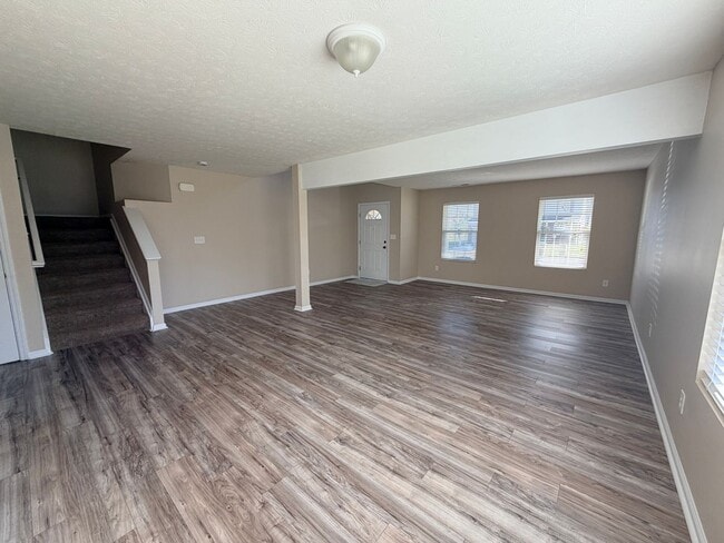Photo - 1883 Creekstone Dr