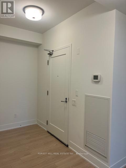 Photo - 310 Tweedsmuir Ave