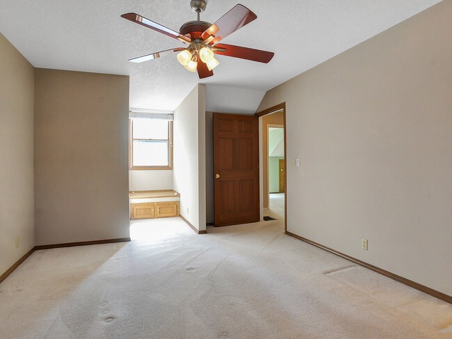 Photo - 15252 Boones Way