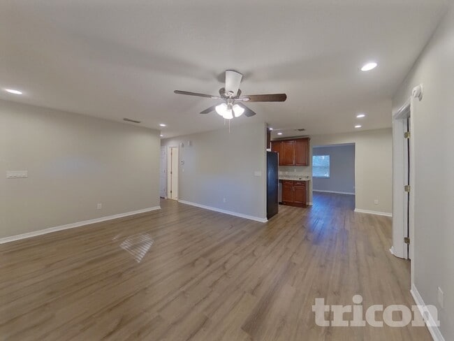 Photo - 2705 Knollwood Trail