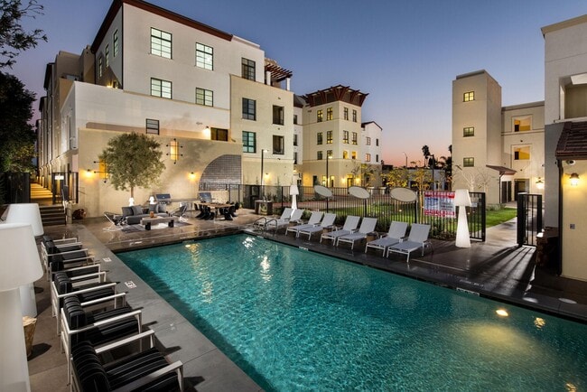 Luxe Pasadena apartments — community photo