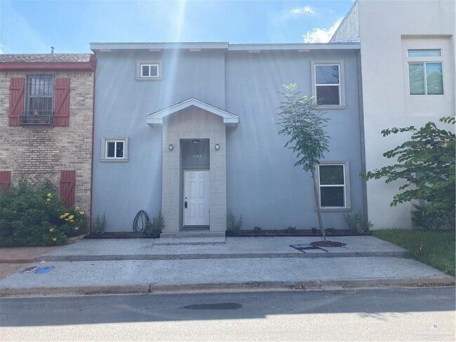 Building Photo - 18 S 6th St