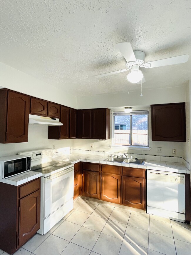 Photo - 7211 Winding Trace Dr