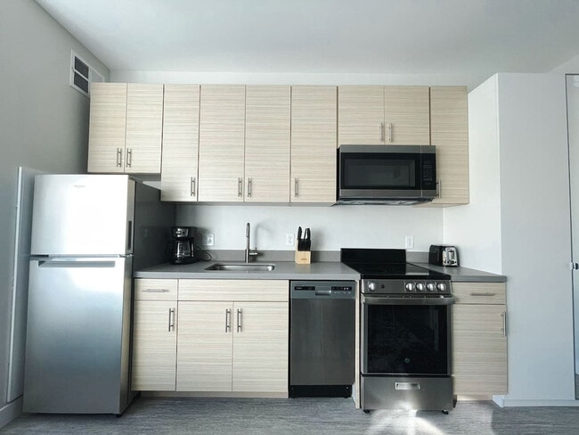 Photo - 2530 University Ave Unit SI ID1534878P