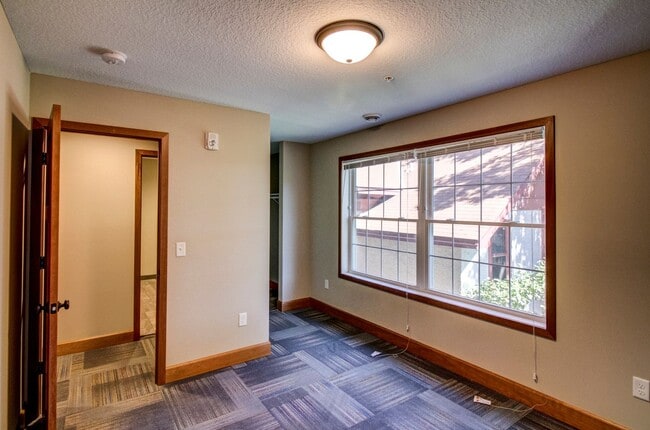 Photo - 1208 Como Ave SE Unit #2