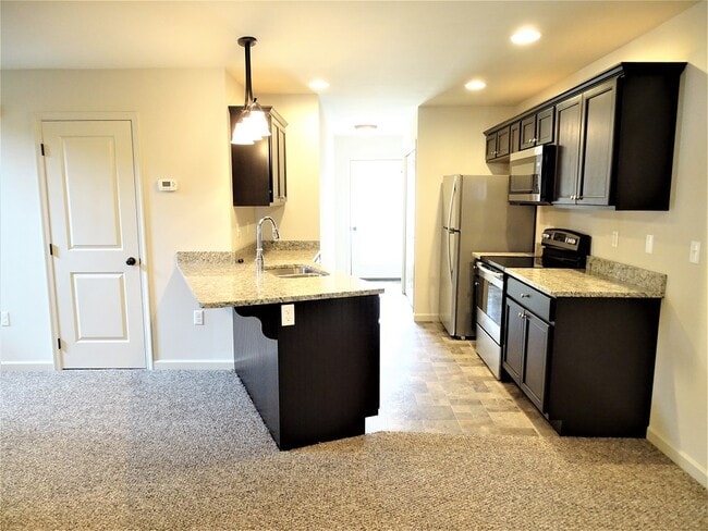 12 Arrow Head Dr