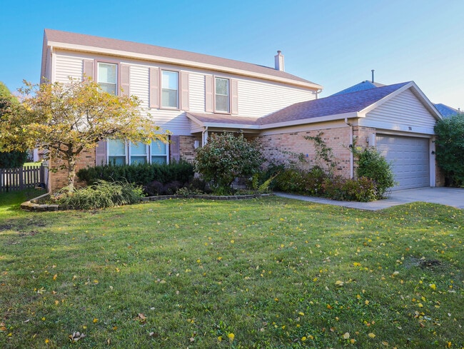 Photo - 331 E Fox Hill Dr