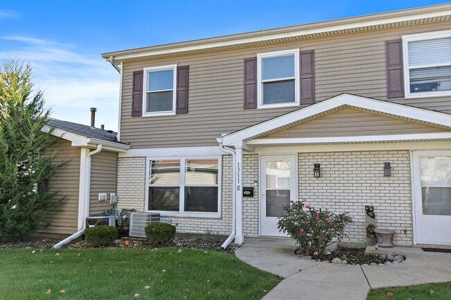 Photo - 1311 Kingsbury Dr Unit E