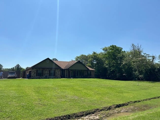 Photo - 885 Box Car Rd