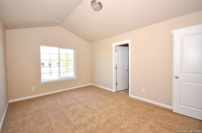 Photo - Craftsman Style Townhouse - 3 bedroom, 2.5 bath w/ Bonus Room - Attached Double Garage