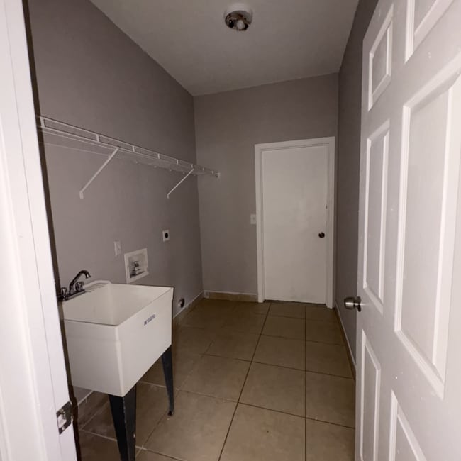Photo - 517 Heather Glen Dr
