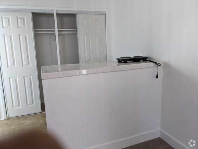 Building Photo - 1602 Mariposa Ave Unit 29 Rental