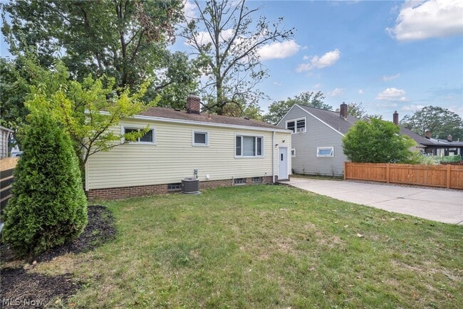 Photo - 24000 Knickerbocker Rd