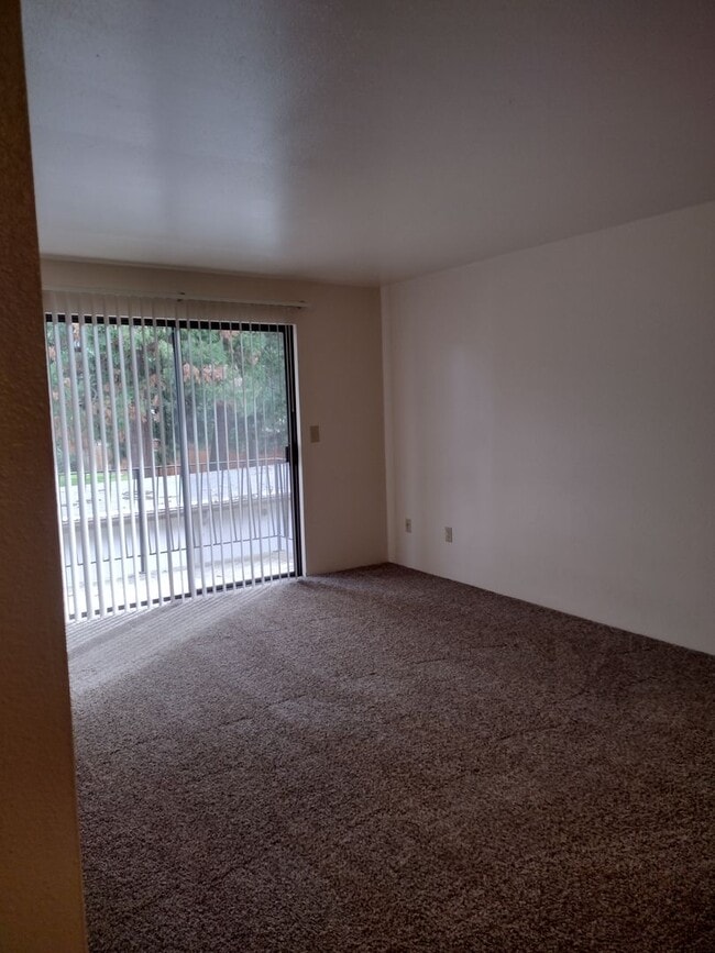 Photo - 1 bed room 1 bath in Beautiful South Eugene Unit 3603-10