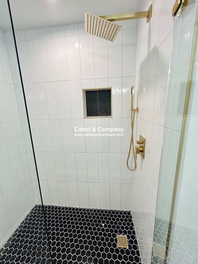 Photo - 188 Marlborough St Unit 5