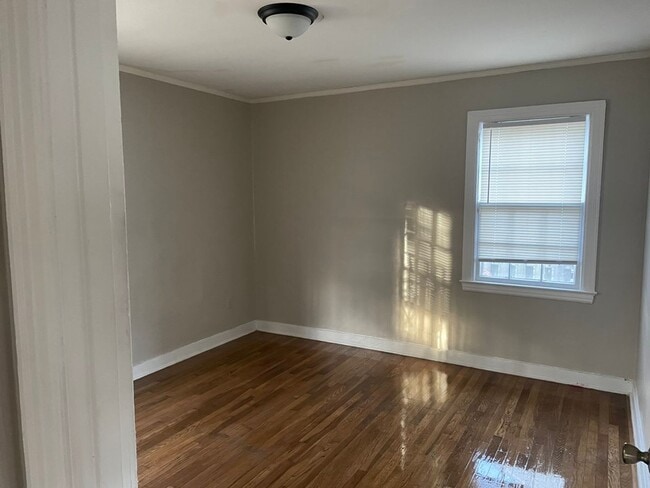 Photo - 3787 Fairmont Ave