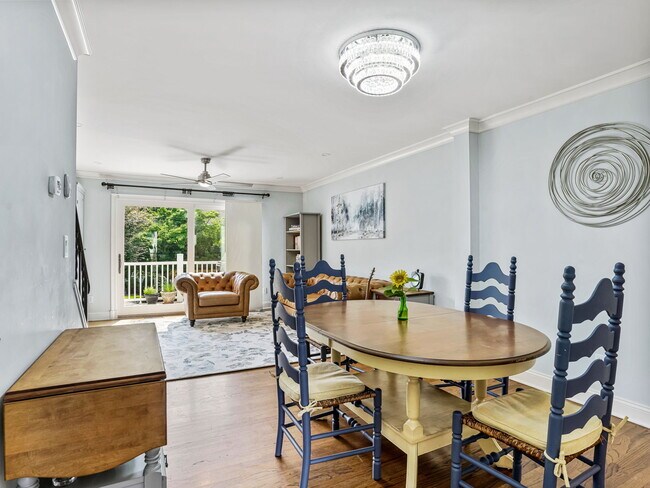 Photo - 8 Whiffletree Way