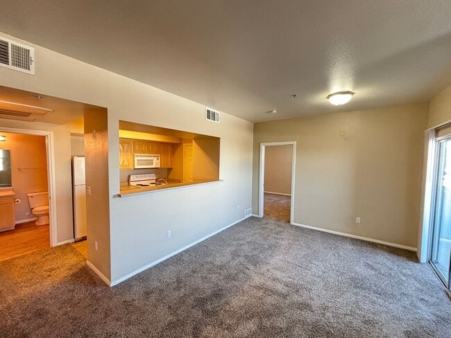 Photo - Beautiful 2 bedroom 2 bath condo