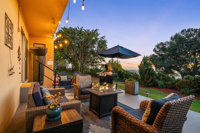 Photo - 4350 Summit Dr