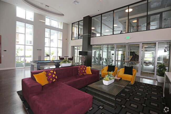 Clubhouse - Camden Glendale Apartments