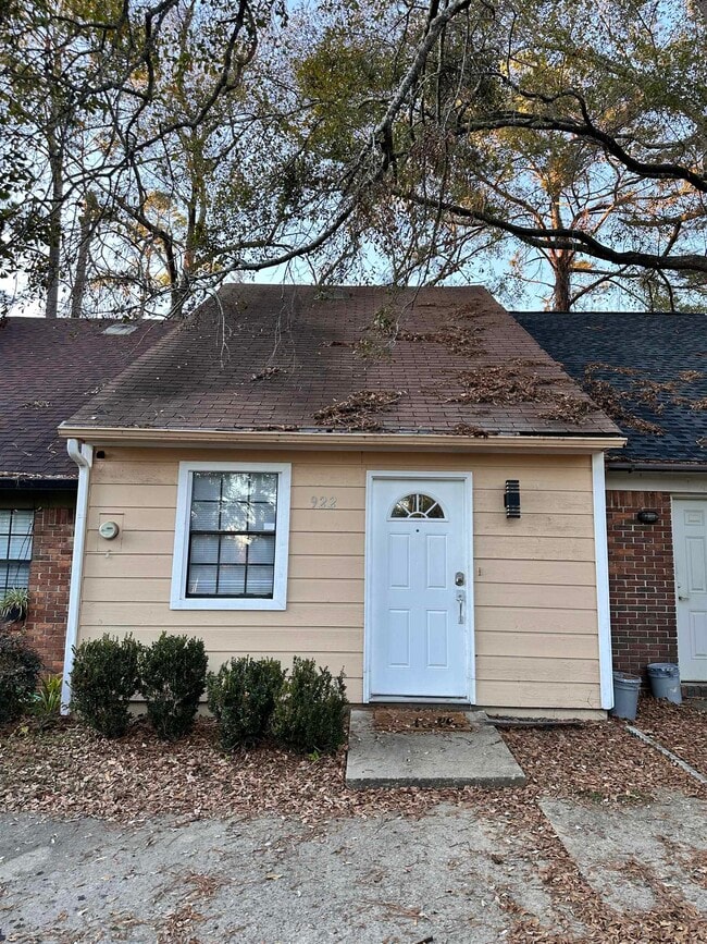 Building Photo - 922 S Lipona Rd Rental