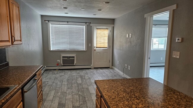 Photo - 1064 Chambers Ct