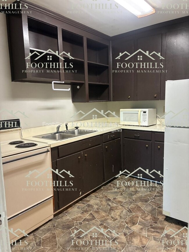 Photo - 611 Bonham Ct