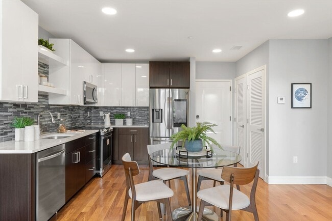 Photo - 10 Taber St Unit 503
