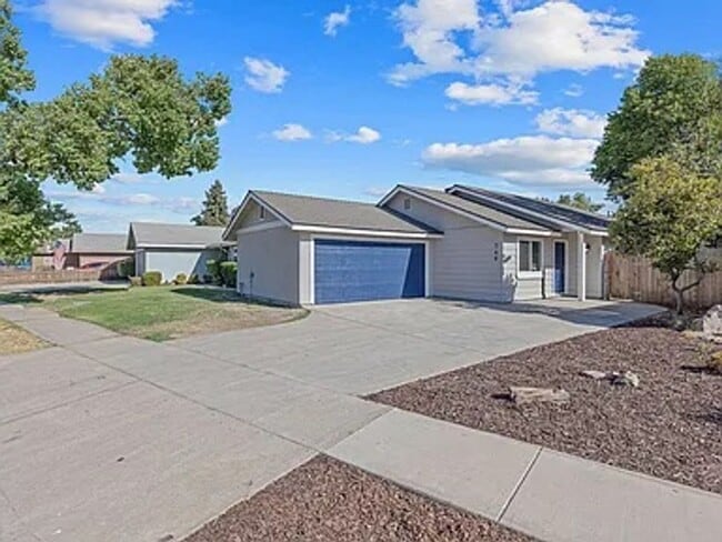 Building Photo - Must see newly remodeled home!!!