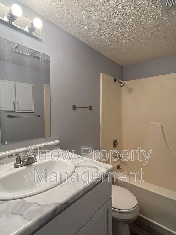 Photo - 660 S 20th St